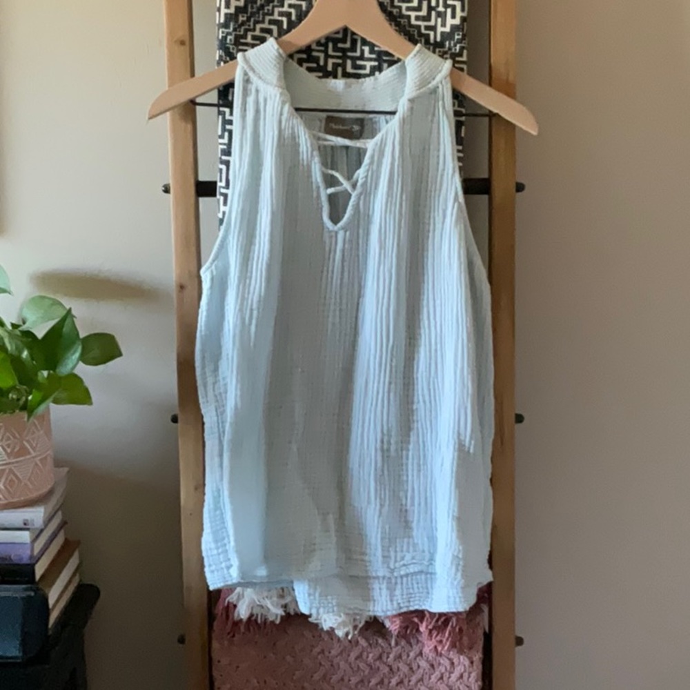 Super cute Women’s top!